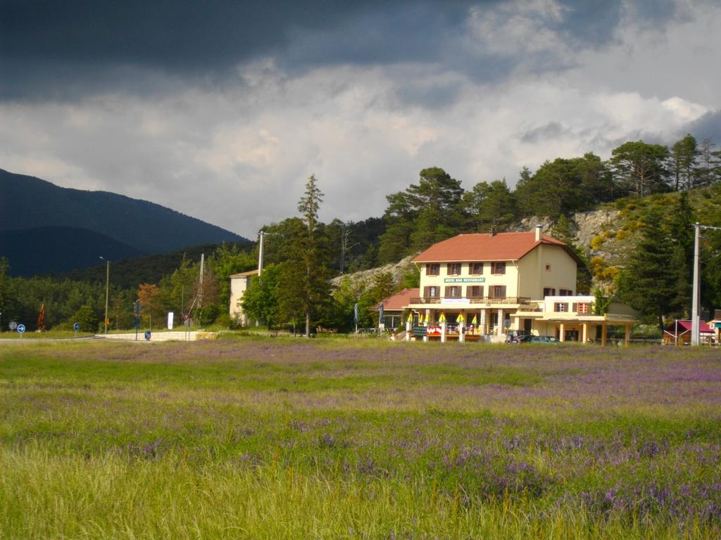 Hotel Le Relais De L'Artuby Séranon Zewnętrze zdjęcie